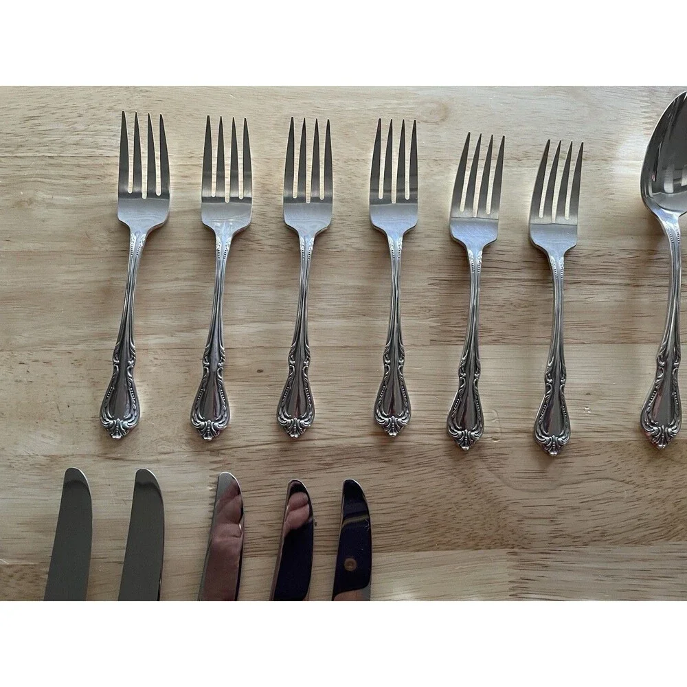 Oneida Wm A Rogers CHALICE / HARMONY Silver overlaid Flatware 30‎ pcs serve 6